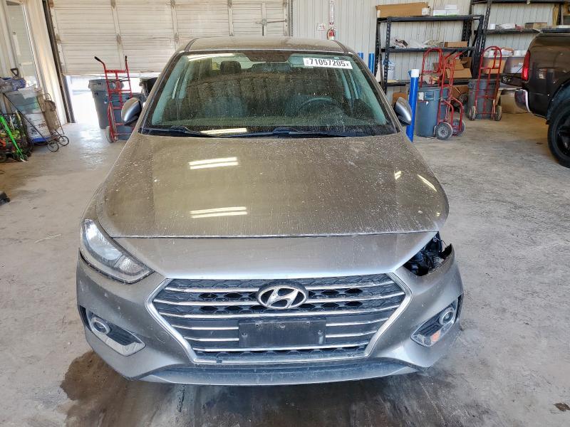 3KPC24A6XNE156174 - 2022 HYUNDAI ACCENT SE 银色 照片 5