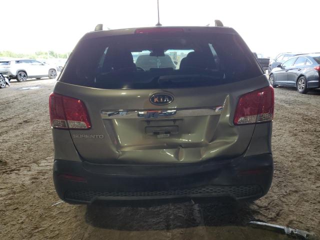 5XYKT4A20BG103374 - 2011 KIA SORENTO BASE GRAY photo 6