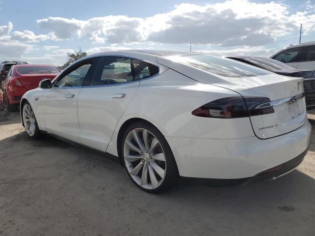 5YJSA1H21FF086091 - 2015 TESLA MODEL S 85D WHITE photo 2