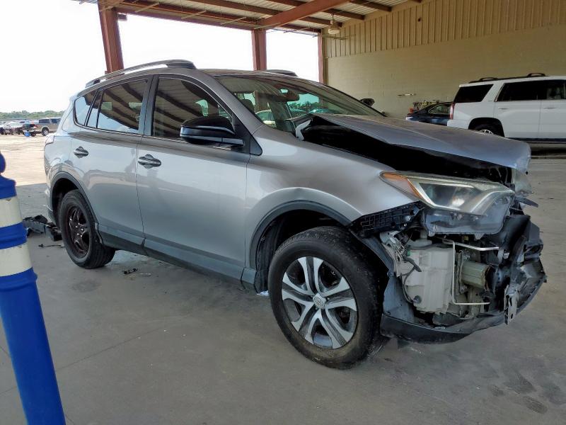 2T3ZFREV6HW329405 - 2017 TOYOTA RAV4 LE 银色 照片 4