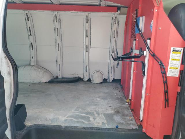 1GCWGFCF9F1233046 - 2015 CHEVROLET EXPRESS G2 Biały zdjęcie 11