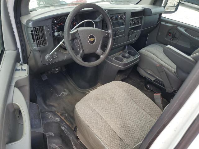 1GCWGFCF9F1233046 - 2015 CHEVROLET EXPRESS G2 Biały zdjęcie 8