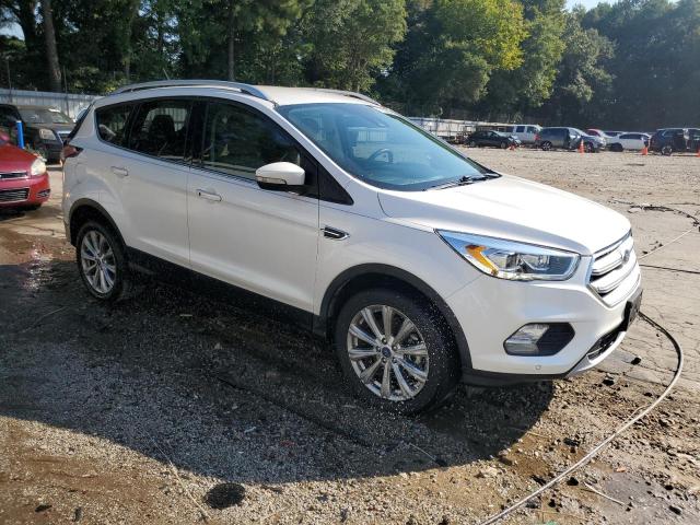 1FMCU9J93JUA22745 - 2018 FORD ESCAPE TITANIUM WHITE photo 4