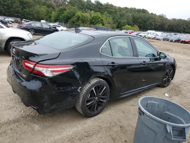 4T1BZ1HK8JU012722 - 2018 TOYOTA CAMRY XSE BLACK photo 3