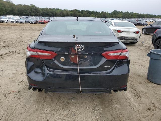 4T1BZ1HK8JU012722 - 2018 TOYOTA CAMRY XSE BLACK photo 6