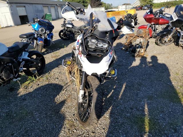 WB10M0301M6D96054 - 2021 BMW R 1250 GS WHITE photo 2