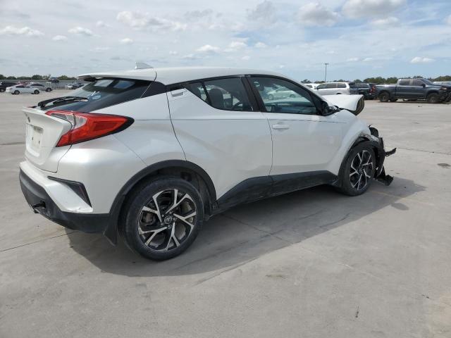 NMTKHMBX9JR053540 - 2018 TOYOTA C-HR XLE WHITE photo 3