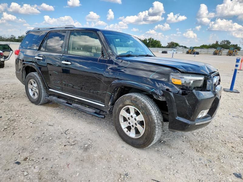 JTEBU5JR4D5150186 - 2013 TOYOTA 4RUNNER SR5 შავი ფოტო 4