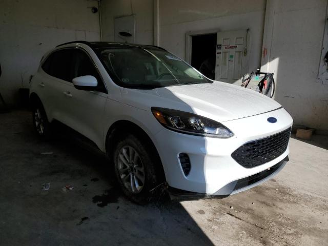 1FMCU9G6XLUC21811 - 2020 FORD ESCAPE SE WHITE photo 4