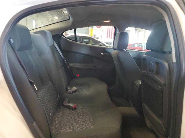 2G2WS522441105171 - 2004 PONTIAC GRAND PRIX GT2 أبيض صورة 10