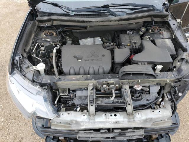 JA4AZ3A32JJ001466 - 2018 MITSUBISHI OUTLANDER SE BLACK photo 11