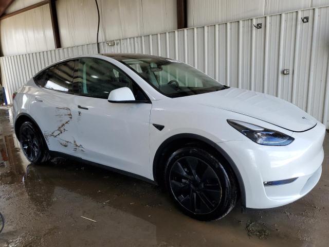 7SAYGDEE5RF185657 - 2024 TESLA MODEL Y WHITE photo 4