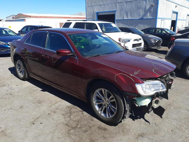 2C3CCAAG9HH516424 - 2017 CHRYSLER 300 LIMITED RED photo 4