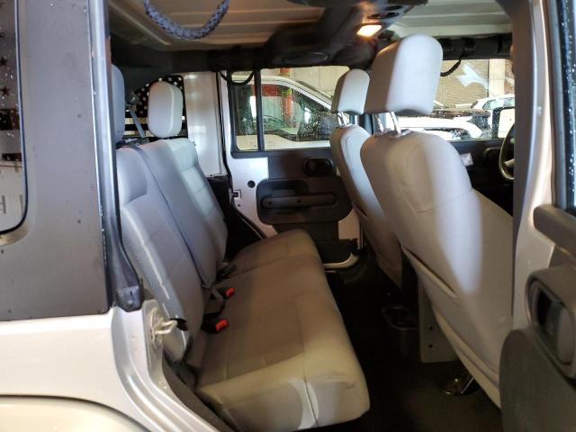 1J4GA59189L706109 - 2009 JEEP WRANGLER U SAHARA 银色 照片 11
