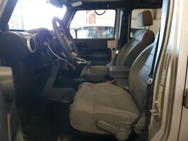 1J4GA59189L706109 - 2009 JEEP WRANGLER U SAHARA 银色 照片 7