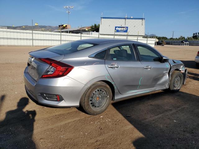 2HGFC2F55JH559316 - 2018 HONDA CIVIC LX 银色 照片 3