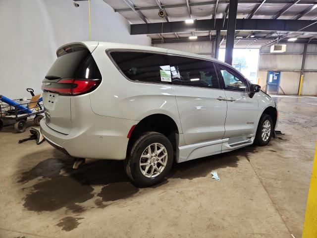 2C4RC1BG5RR133578 - 2024 CHRYSLER PACIFICA TOURING L ვერცხლისფერი ფოტო 3