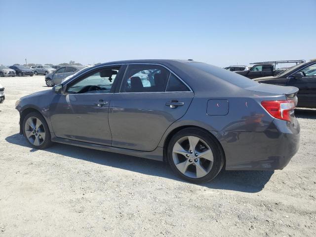 4T1BK1FK6CU017394 - 2012 TOYOTA CAMRY SE GRAY photo 2