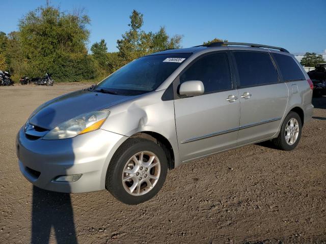 2006 TOYOTA SIENNA XLE, 