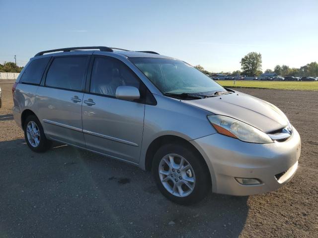 5TDBA22C76S074255 - 2006 TOYOTA SIENNA XLE SILVER photo 4