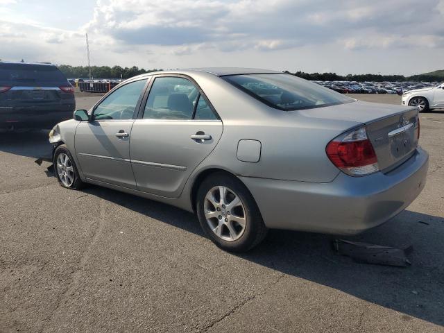 4T1BE30KX5U503611 - 2005 TOYOTA CAMRY LE 银色 照片 2