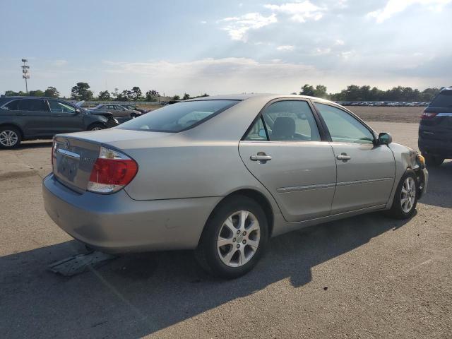 4T1BE30KX5U503611 - 2005 TOYOTA CAMRY LE 银色 照片 3