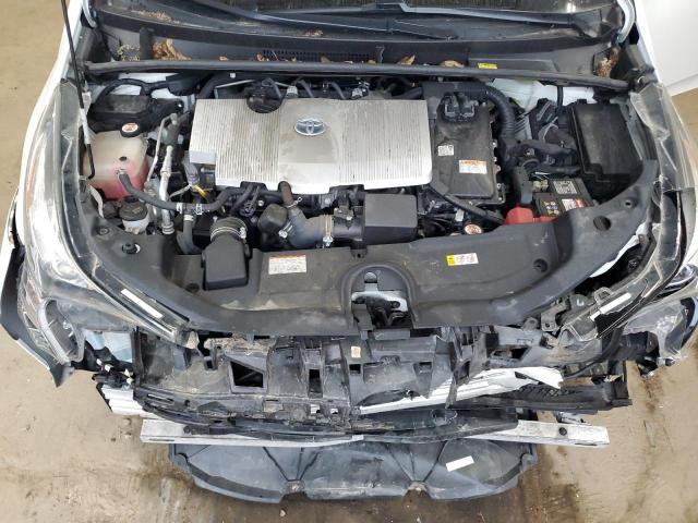 JTDKBRFU2J3058418 - 2018 TOYOTA PRIUS WHITE photo 11