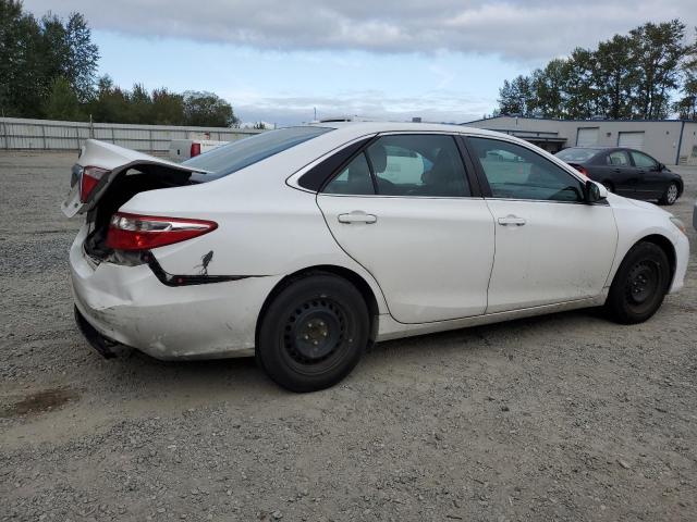 4T1BF1FK9GU117662 - 2016 TOYOTA CAMRY LE WHITE photo 3