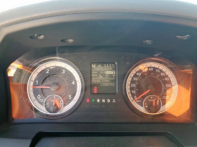 3C63RRGL3JG124596 - 2018 RAM 3500 ST Bordeaux Foto 9