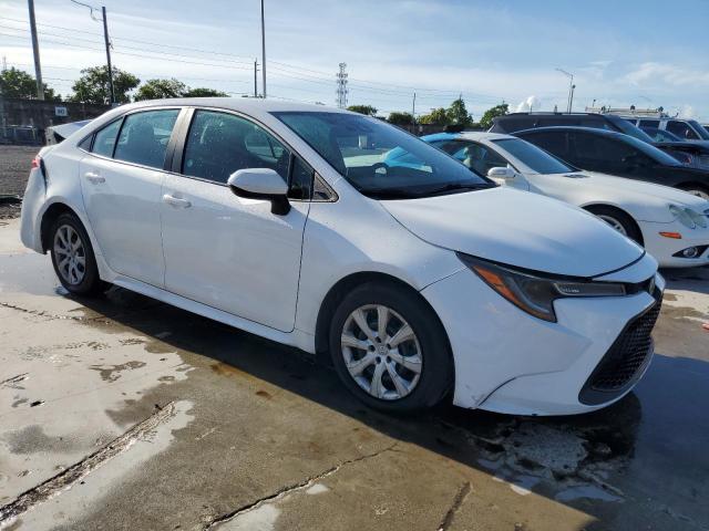 5YFEPMAEXMP253549 - 2021 TOYOTA COROLLA LE WHITE photo 4