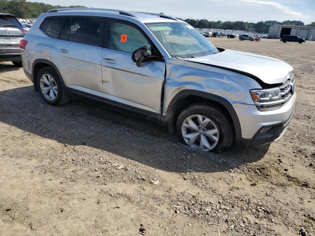 1V2CR2CAXJC511975 - 2018 VOLKSWAGEN ATLAS SE Plata foto 4
