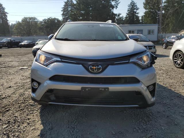 2T3RFREV4HW676943 - 2017 TOYOTA RAV4 XLE ვერცხლისფერი ფოტო 5