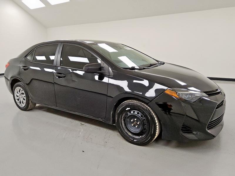 2T1BURHE7JC102386 - 2018 TOYOTA COROLLA L 黑色 照片 4