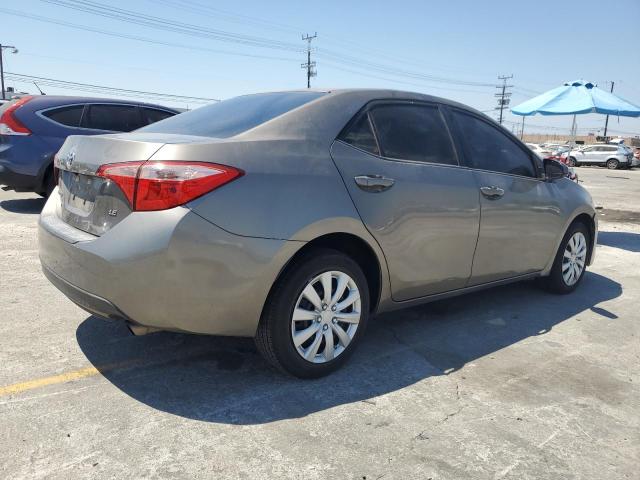 5YFBURHEXHP589626 - 2017 TOYOTA COROLLA L Brązowy zdjęcie 3