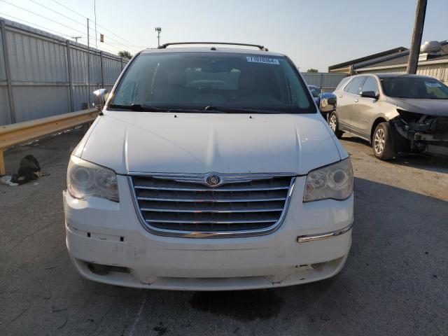 2A8HR64X18R104428 - 2008 CHRYSLER TOWN & COU LIMITED WHITE photo 5