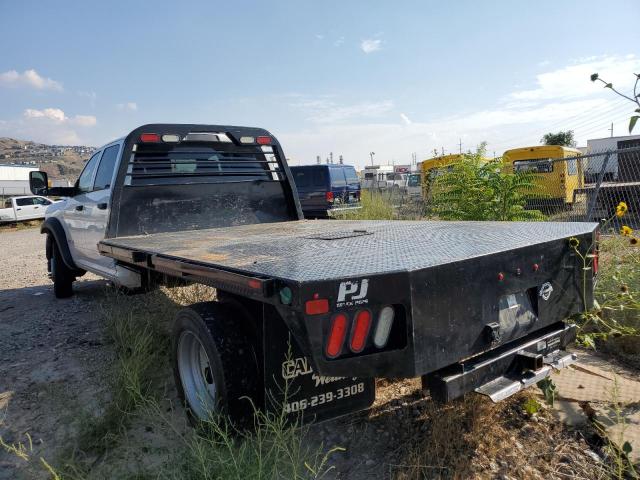 3C7WRNFL4KG686303 - 2019 RAM 5500 Weiß Foto 2