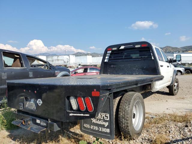 3C7WRNFL4KG686303 - 2019 RAM 5500 Weiß Foto 3