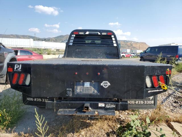 3C7WRNFL4KG686303 - 2019 RAM 5500 Weiß Foto 6