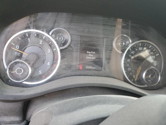 3C7WRNFL4KG686303 - 2019 RAM 5500 Weiß Foto 9