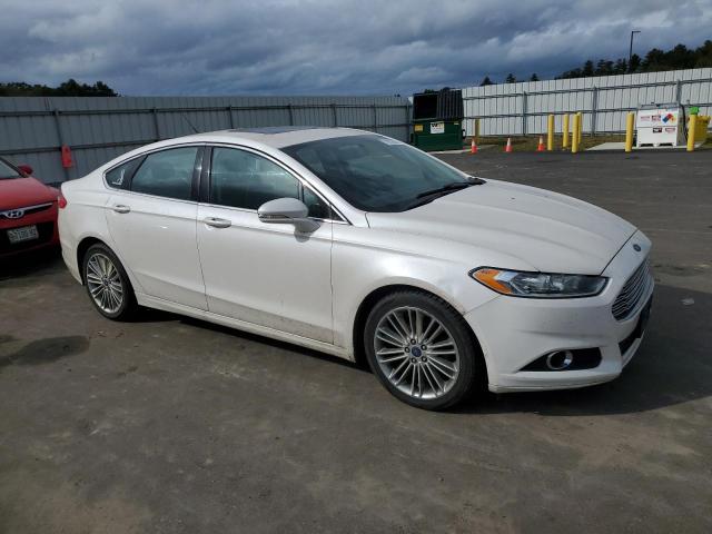 3FA6P0T96FR286726 - 2015 FORD FUSION SE WHITE photo 4