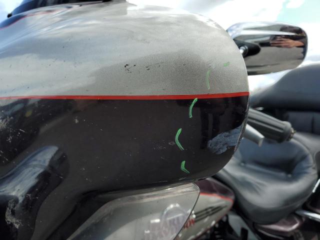 1HD1FC4157Y684092 - 2007 HARLEY-DAVIDSON FLHTCUI 银色 照片 10