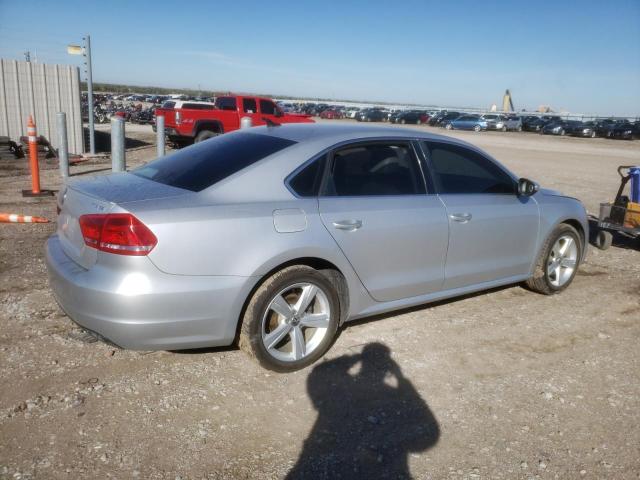 1VWBN7A3XCC065093 - 2012 VOLKSWAGEN PASSAT SE SILVER photo 3