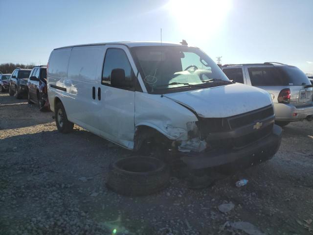 1GCWGAFG8L1147326 - 2020 CHEVROLET EXPRESS G2 WHITE photo 4