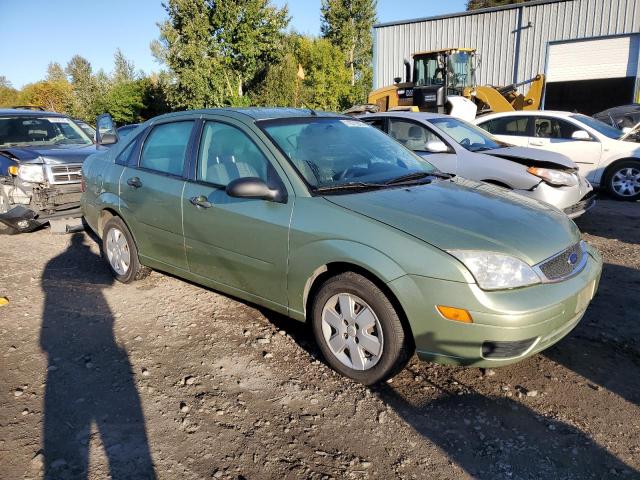 1FAFP34NX7W118860 - 2007 FORD FOCUS ZX4 GREEN photo 4