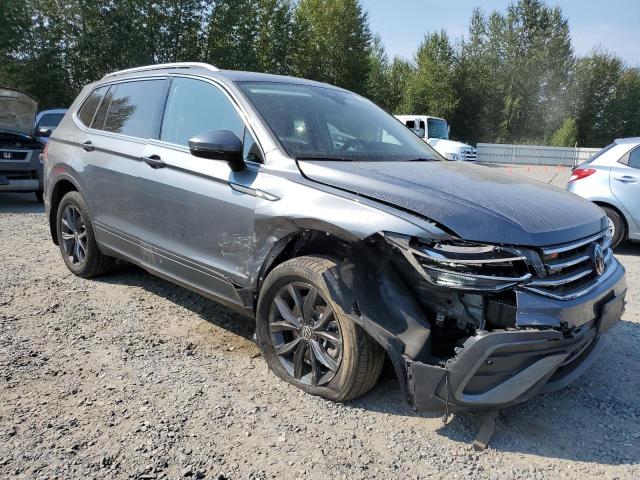 3VV2B7AX6NM021299 - 2022 VOLKSWAGEN TIGUAN SE 灰色 照片 4