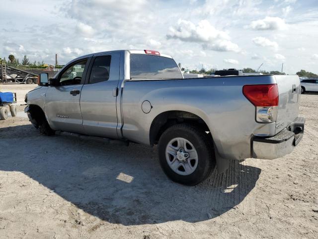 5TFRV54118X062387 - 2008 TOYOTA TUNDRA DOUBLE CAB SILVER photo 2