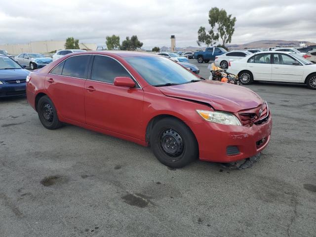 4T1BF3EK4AU058881 - 2010 TOYOTA CAMRY BASE RED photo 4
