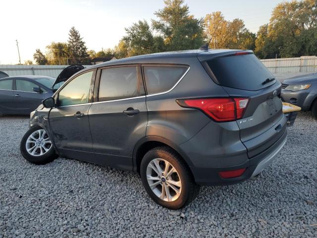 1FMCU0GD2KUB99537 - 2019 FORD ESCAPE SE Темно-сірий фото 2
