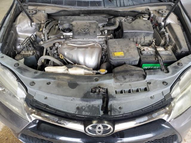 4T1BF1FK1FU044480 - 2015 TOYOTA CAMRY LE GRAY photo 11