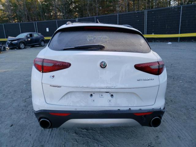 ZASFAKNN9J7C17103 - 2018 ALFA ROMEO STELVIO TI SPORT WHITE photo 6